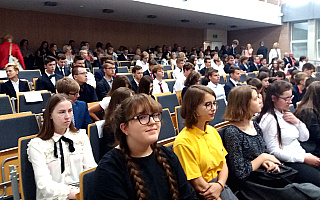 Najwięcej laureatów konkursów przedmiotowych uczy się w Olsztynie, Bartoszycach i Elblągu